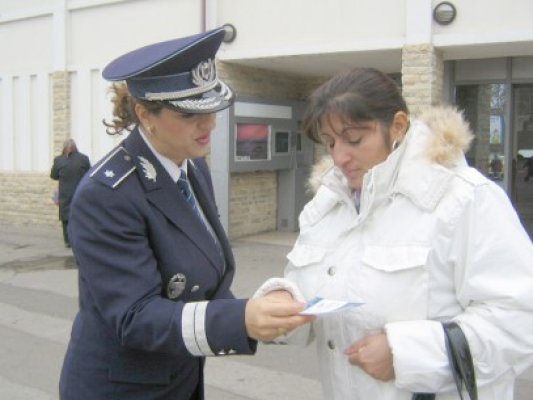 Poliţiştii constănţeni îndeamnă la un vot legal